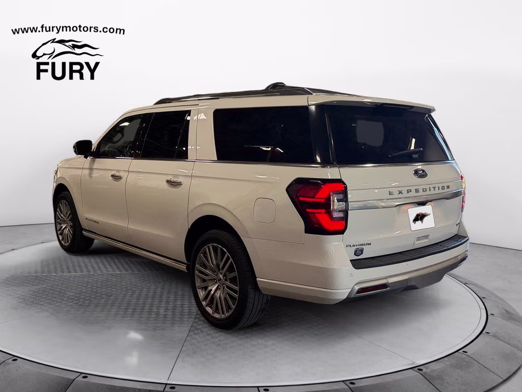 2023 Star White Metallic Tri-Coat Ford Expedition Max Platinum w/HD Trailer Tow Pkg 4X4 SUV