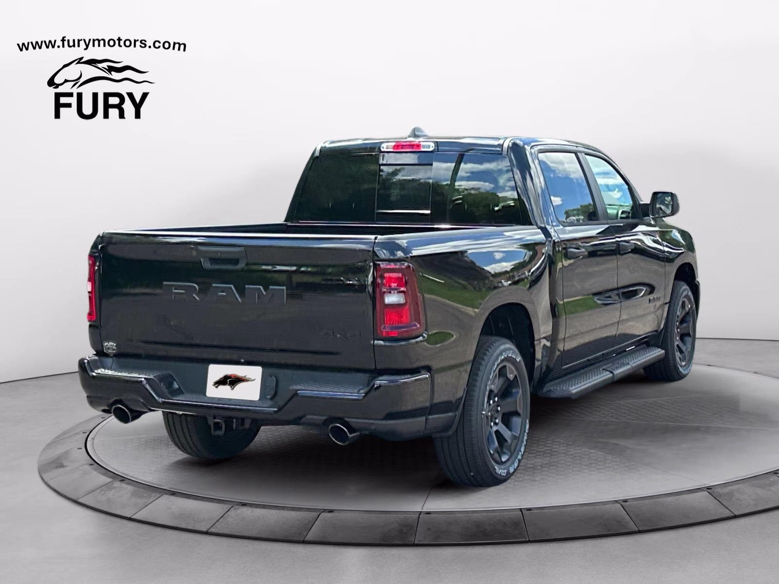 2026 Diamond Black Crystal Pearlcoat Ram 1500 Express 4X4 Truck