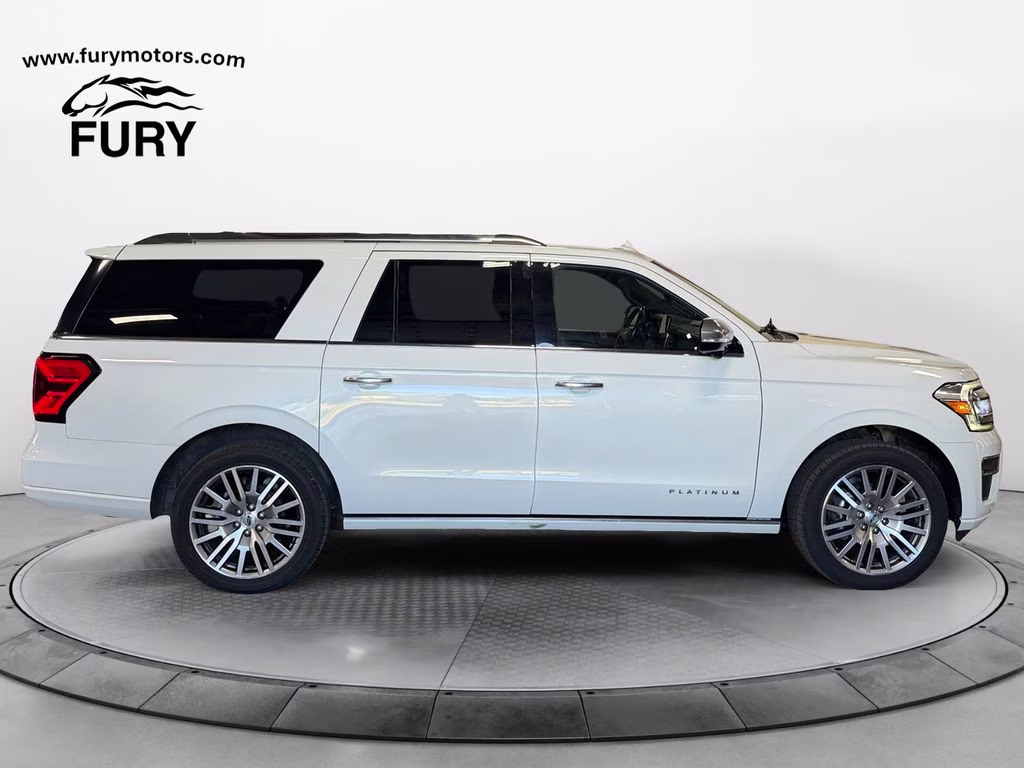 2023 Star White Metallic Tri-Coat Ford Expedition Max Platinum w/HD Trailer Tow Pkg 4X4 SUV