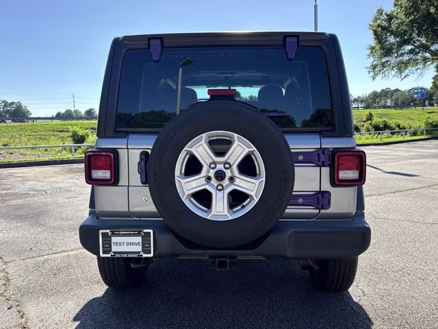 2018 Billet Silver Metallic Clearcoat Jeep Wrangler Sport 4X4 Convertible