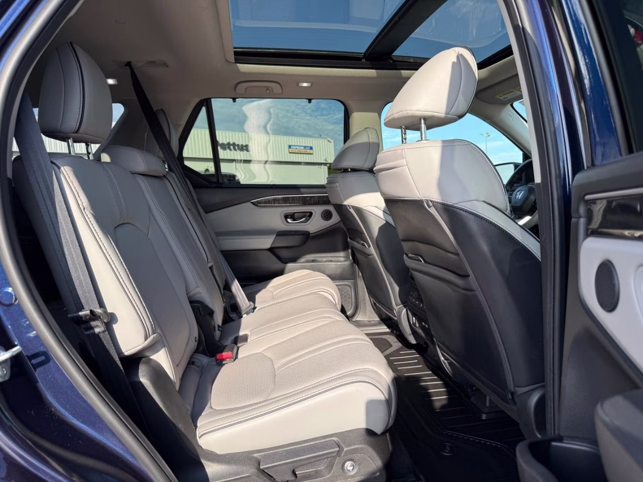 2023 Obsidian Blue Pearl Honda Pilot Elite AWD SUV