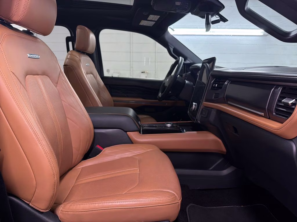 2022 Agate Black Metallic Ford Expedition Max Platinum RWD SUV