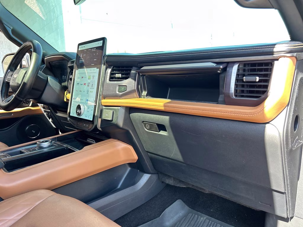 2022 Agate Black Metallic Ford Expedition Max Platinum RWD SUV