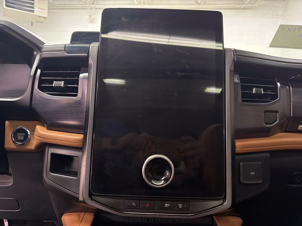 2022 Agate Black Metallic Ford Expedition Max Platinum RWD SUV