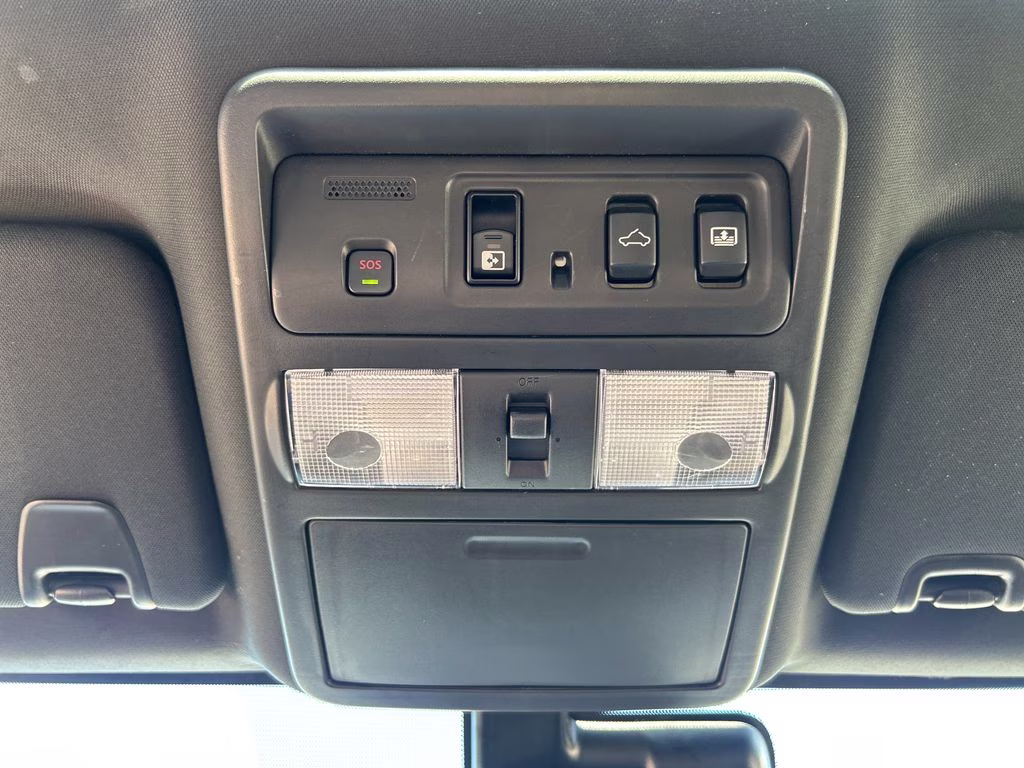 2024 Pearl White Tricoat Nissan Titan Platinum Reserve 4X4 Truck