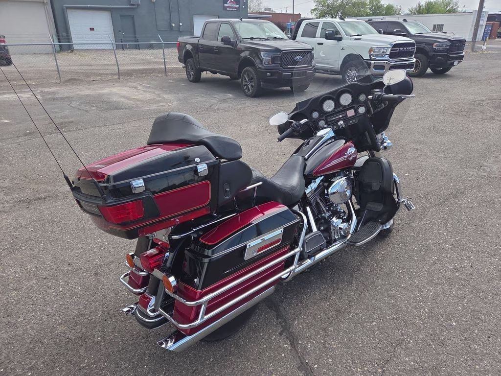 2005 Black Harley-Davidson Ultra classic Ultra classic Motorcycle