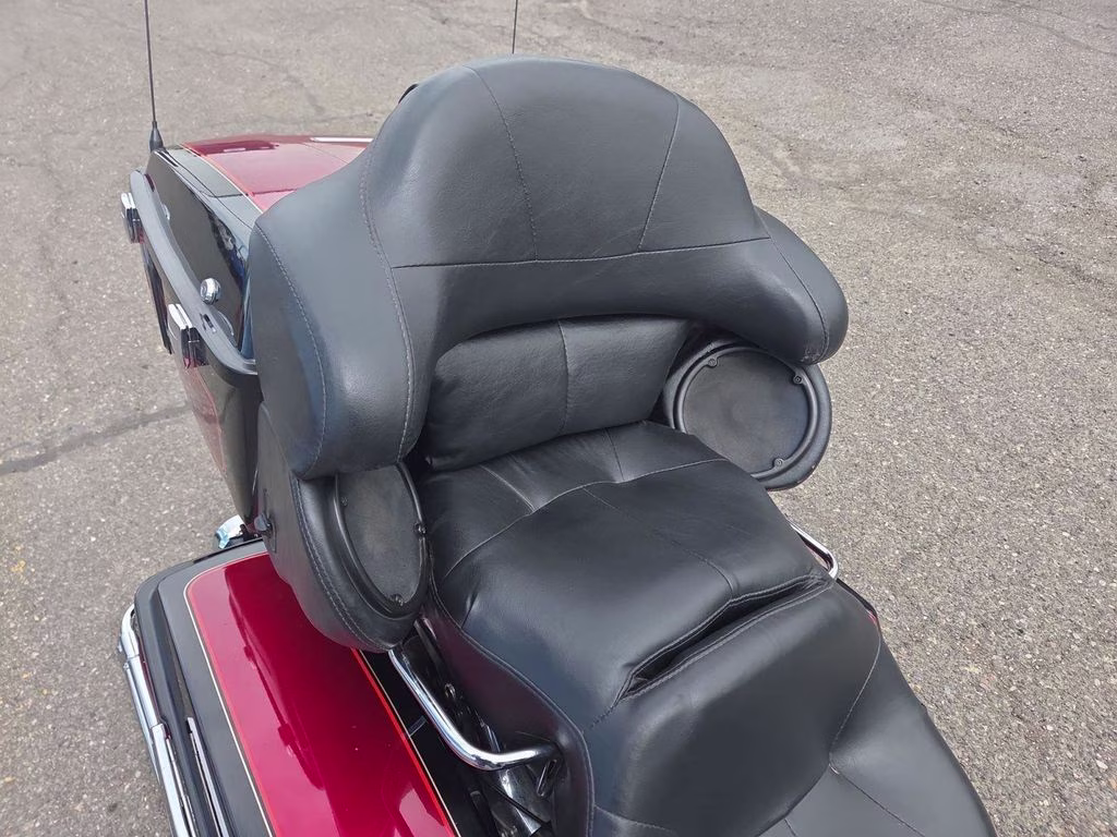 2005 Black Harley-Davidson Ultra classic Ultra classic Motorcycle