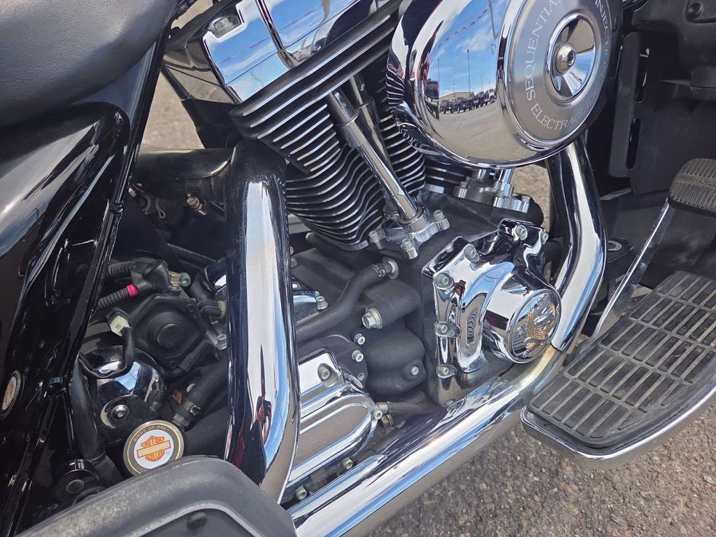 2005 Black Harley-Davidson Ultra classic Ultra classic Motorcycle