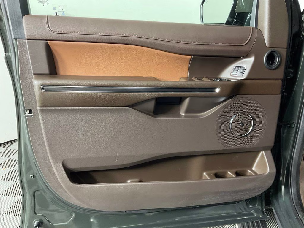 2023 Green Metallic Ford Expedition King Ranch RWD SUV