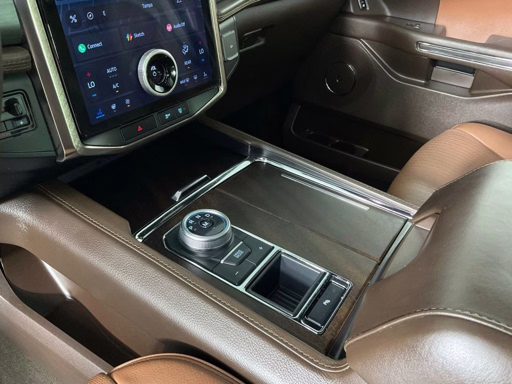 2023 Green Metallic Ford Expedition King Ranch RWD SUV
