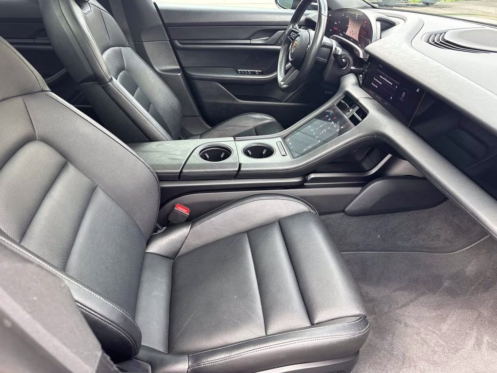 2022 Jet Black Metallic Porsche Taycan Base RWD Sedan