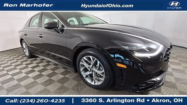 2023 Onyx Black Hyundai Sonata SEL FWD Sedan