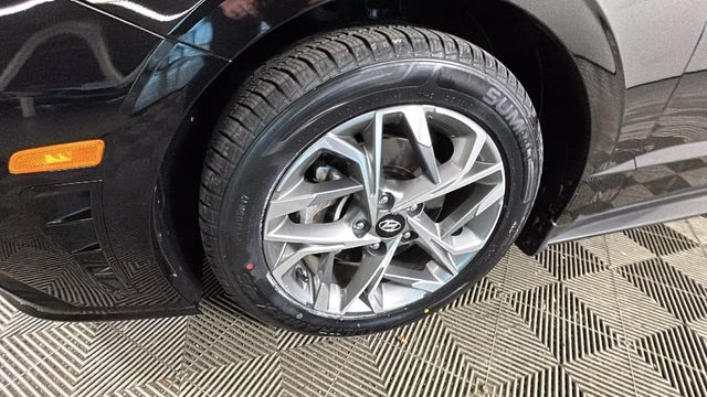2023 Onyx Black Hyundai Sonata SEL FWD Sedan