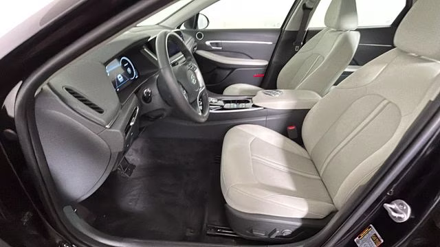 2023 Onyx Black Hyundai Sonata SEL FWD Sedan