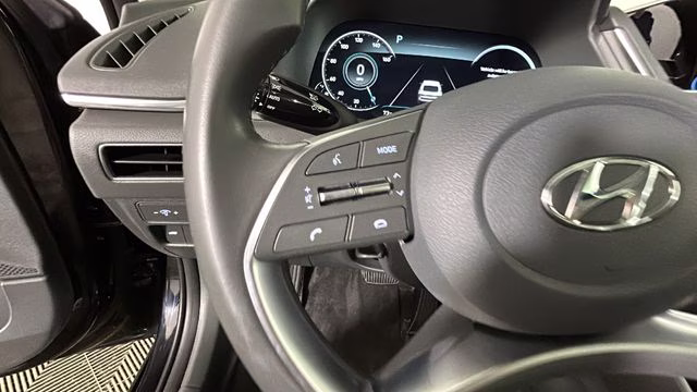 2023 Onyx Black Hyundai Sonata SEL FWD Sedan