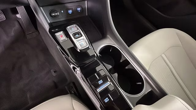 2023 Onyx Black Hyundai Sonata SEL FWD Sedan
