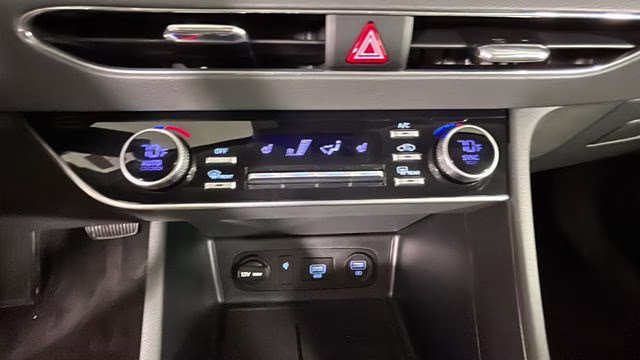 2023 Onyx Black Hyundai Sonata SEL FWD Sedan
