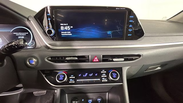 2023 Onyx Black Hyundai Sonata SEL FWD Sedan