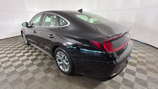 2023 Onyx Black Hyundai Sonata SEL FWD Sedan