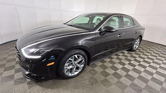 2023 Onyx Black Hyundai Sonata SEL FWD Sedan