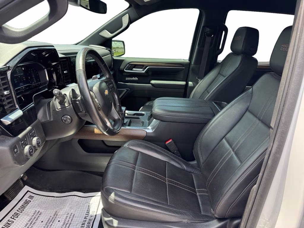 2023 Pearl Chevrolet Silverado 1500 High Country 4X4 Truck