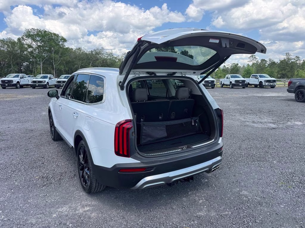 2021 Glacial White Pearl Kia Telluride SX FWD SUV