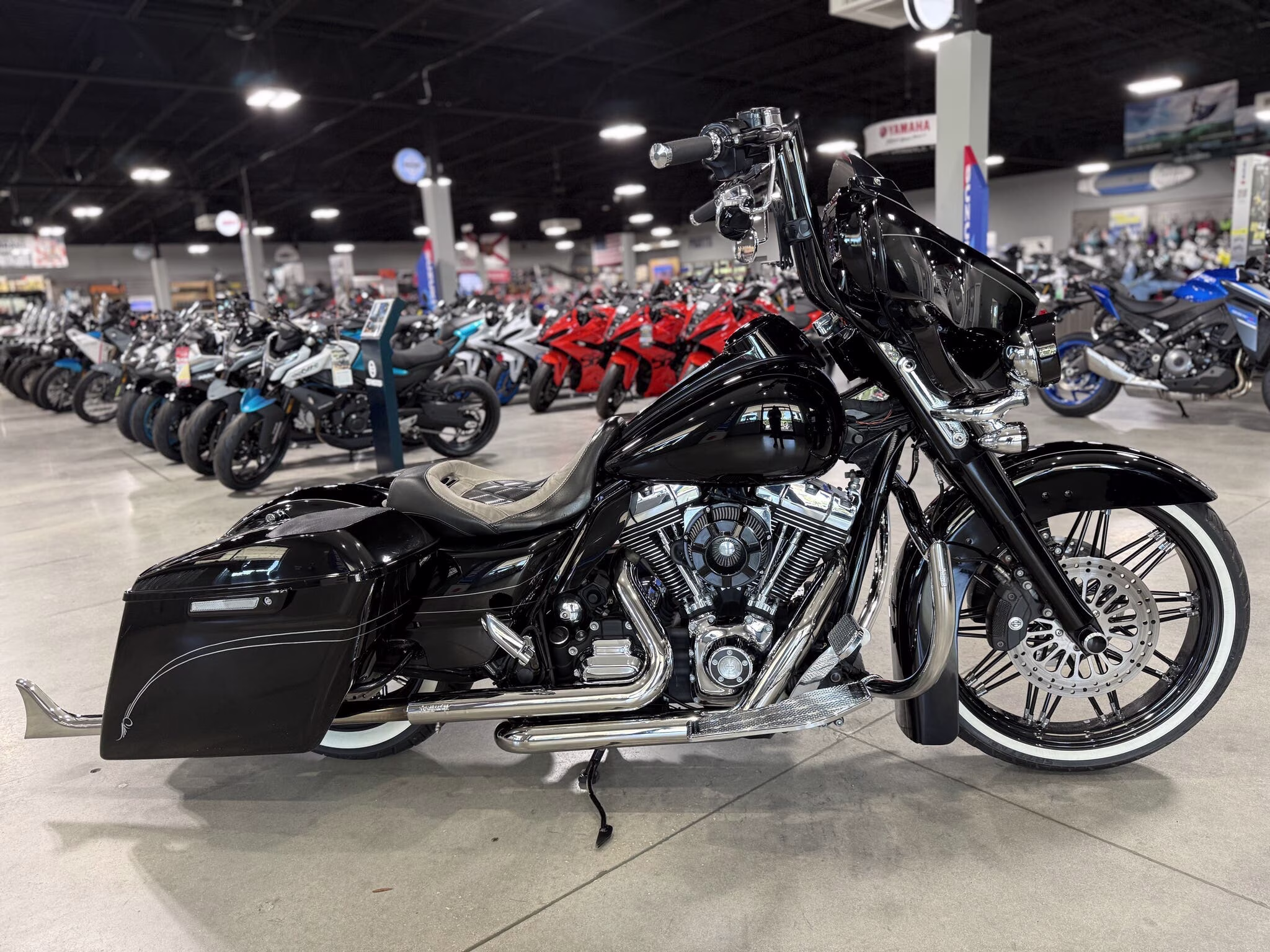 2014 Harley-Davidson Street Glide Special Motorcycle