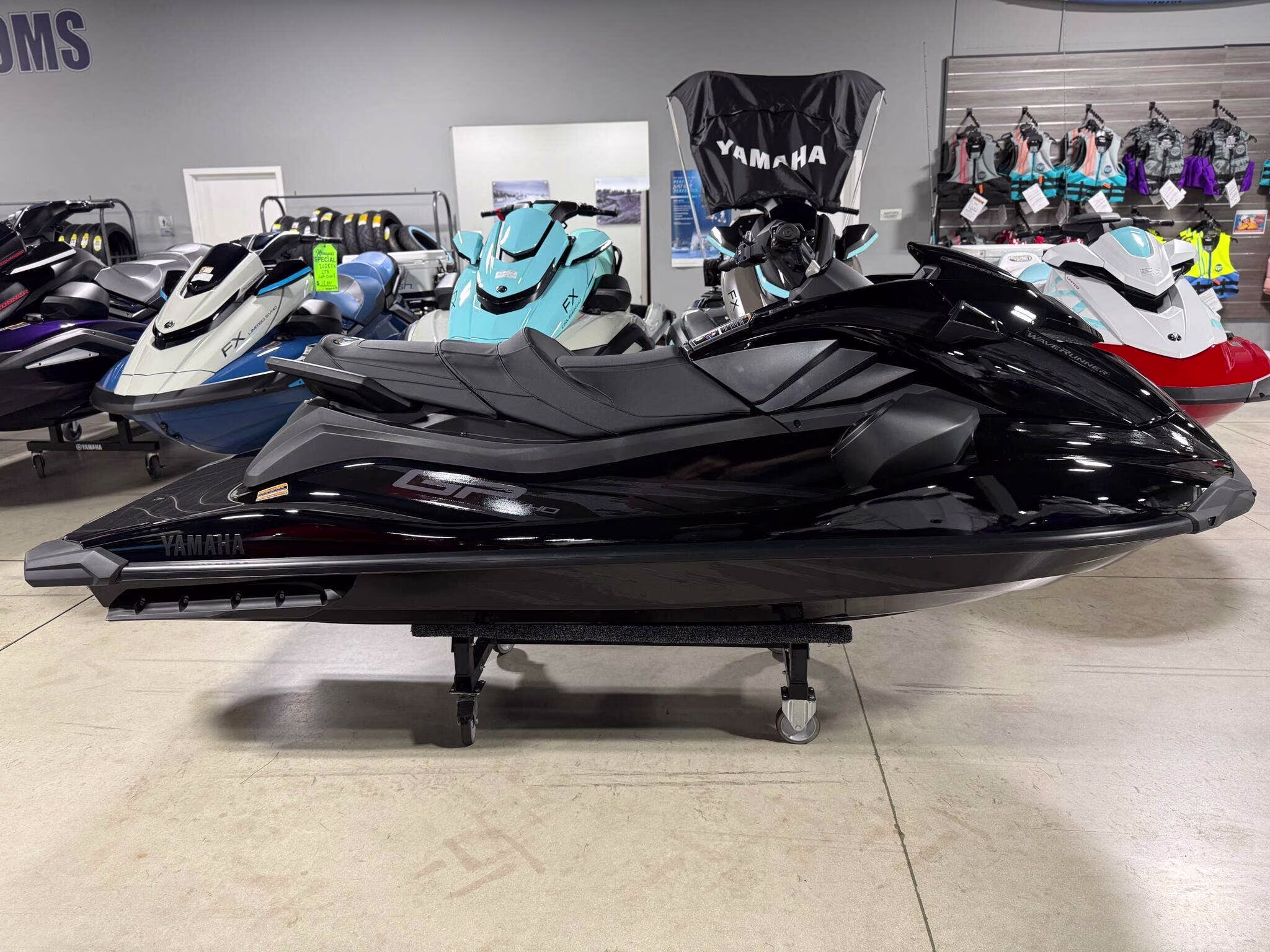 2026 Yamaha GP SVHO Boat