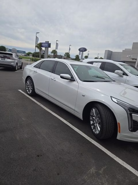 2020 Crystal White Tricoat Cadillac CT6 3.6L Luxury AWD Sedan