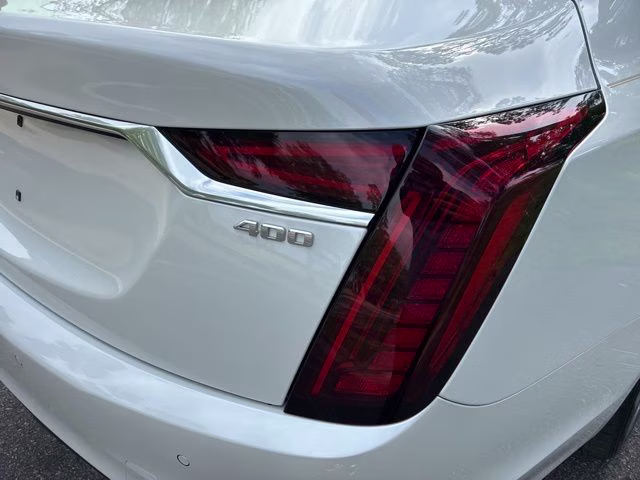 2020 Crystal White Tricoat Cadillac CT6 3.6L Luxury AWD Sedan