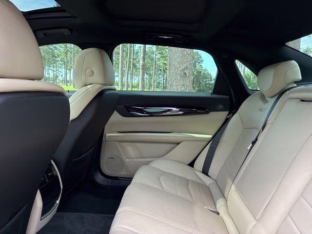 2020 Crystal White Tricoat Cadillac CT6 3.6L Luxury AWD Sedan
