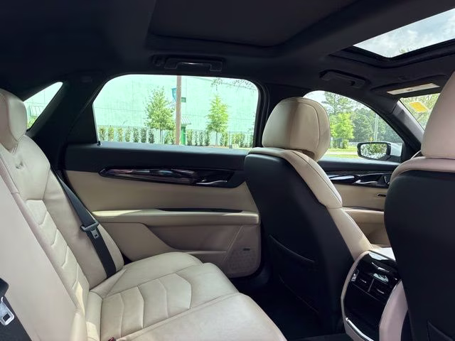 2020 Crystal White Tricoat Cadillac CT6 3.6L Luxury AWD Sedan