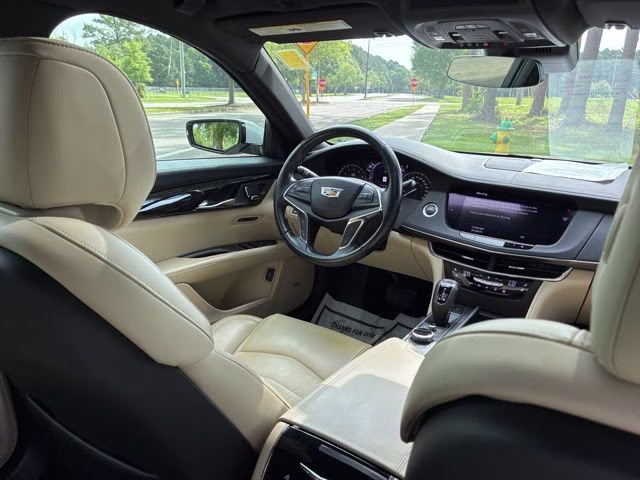 2020 Crystal White Tricoat Cadillac CT6 3.6L Luxury AWD Sedan