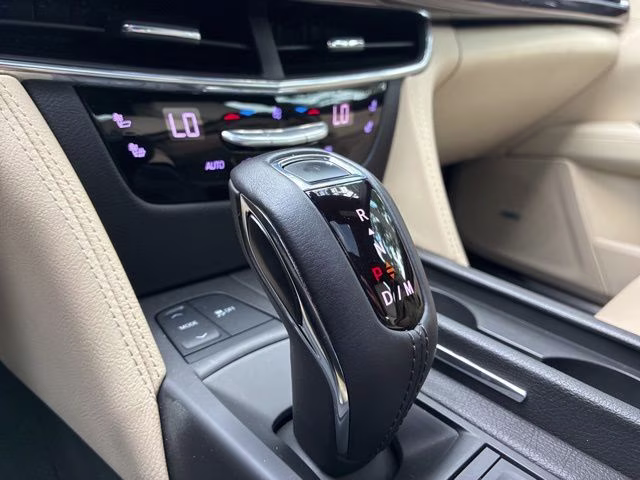 2020 Crystal White Tricoat Cadillac CT6 3.6L Luxury AWD Sedan