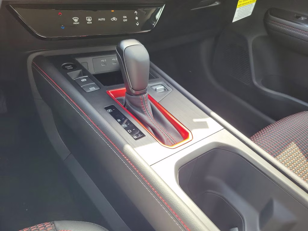 2026 Gun Metallic/Scarlet Ember Tintcoat Nissan Kicks SR FWD SUV