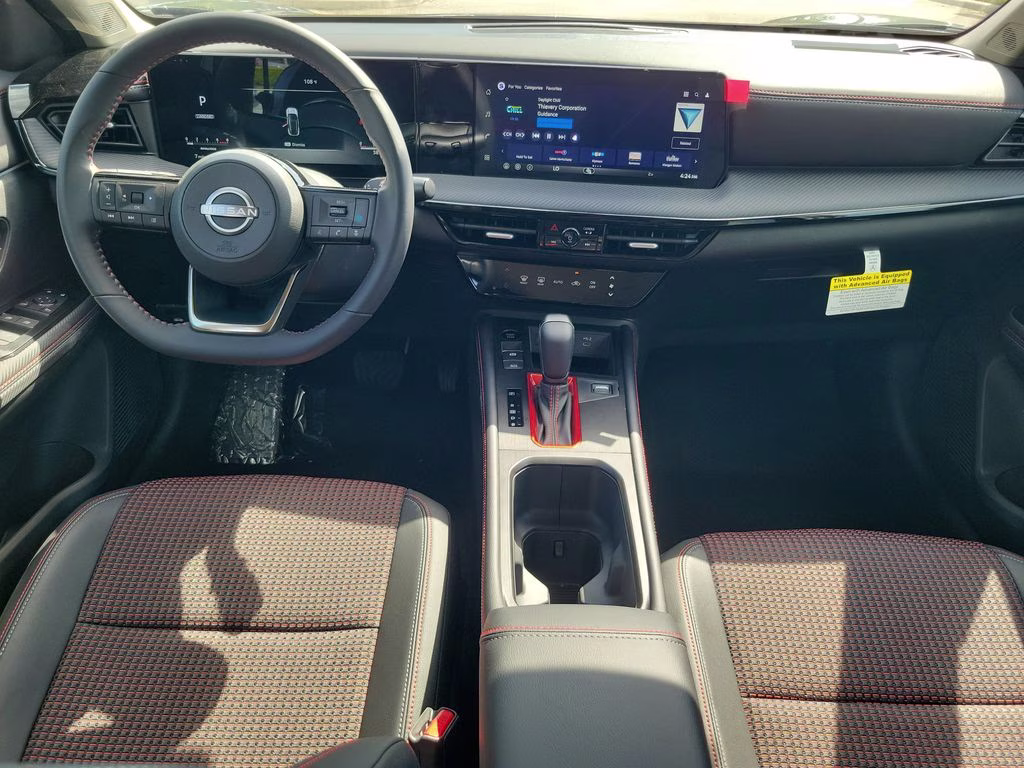 2026 Gun Metallic/Scarlet Ember Tintcoat Nissan Kicks SR FWD SUV