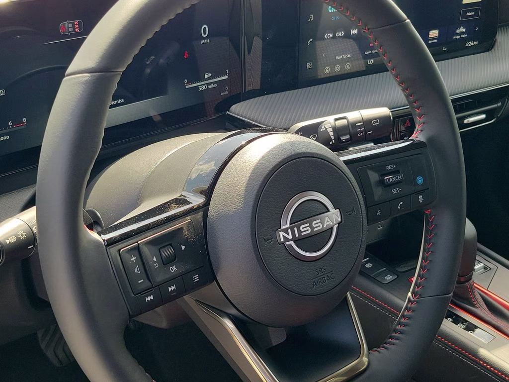 2026 Gun Metallic/Scarlet Ember Tintcoat Nissan Kicks SR FWD SUV