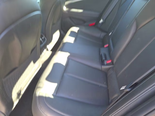2023 Makalu Gray Genesis G70 2.0T AWD Sedan