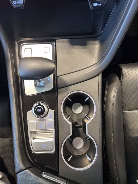 2023 Makalu Gray Genesis G70 2.0T AWD Sedan