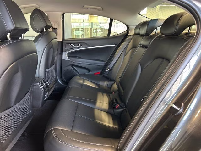 2023 Makalu Gray Genesis G70 2.0T AWD Sedan