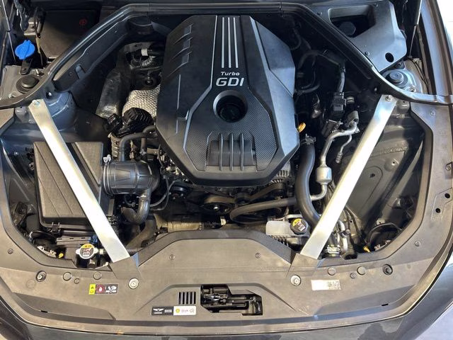 2023 Makalu Gray Genesis G70 2.0T AWD Sedan