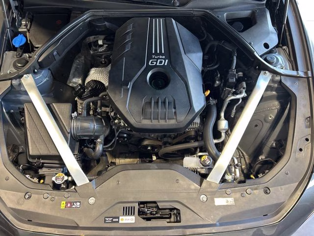 2023 Makalu Gray Genesis G70 2.0T AWD Sedan