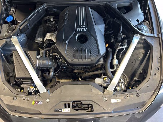 2023 Makalu Gray Genesis G70 2.0T AWD Sedan