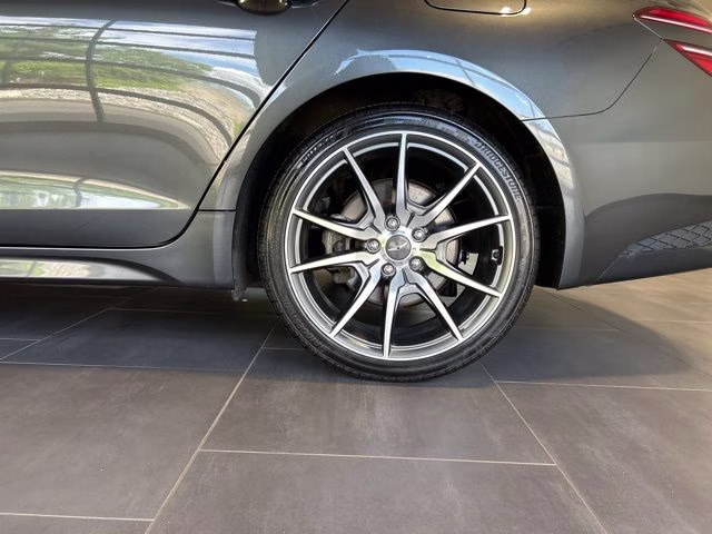2023 Makalu Gray Genesis G70 2.0T AWD Sedan