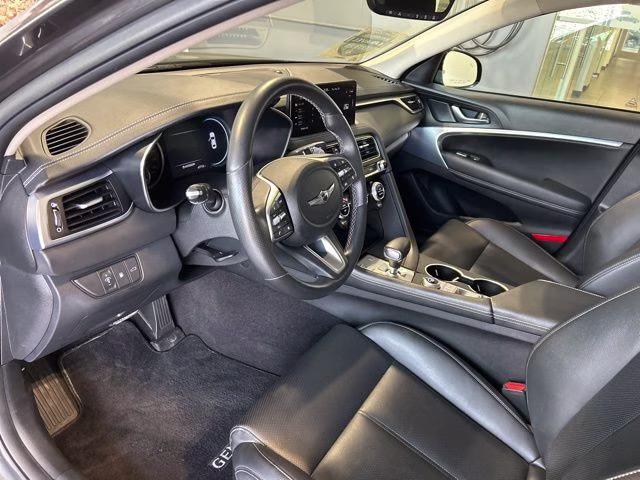 2023 Makalu Gray Genesis G70 2.0T AWD Sedan