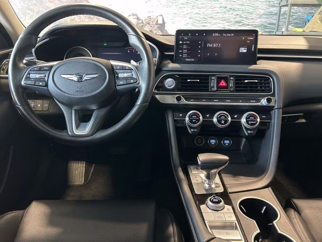 2023 Makalu Gray Genesis G70 2.0T AWD Sedan