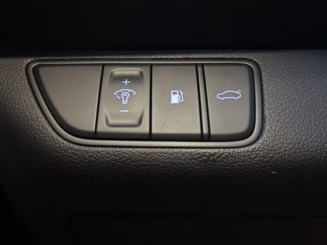 2023 Makalu Gray Genesis G70 2.0T AWD Sedan