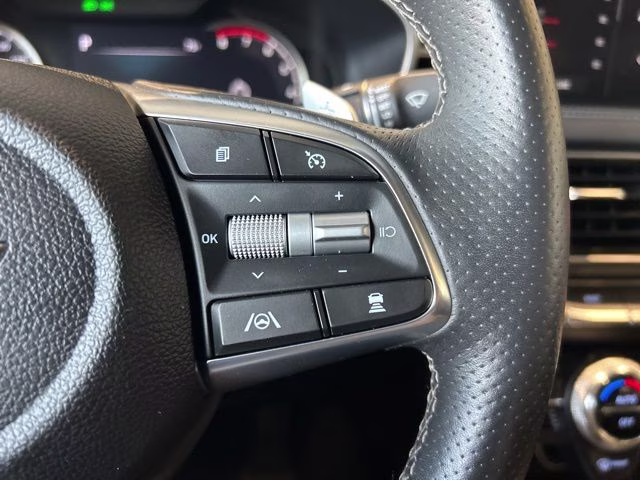 2023 Makalu Gray Genesis G70 2.0T AWD Sedan