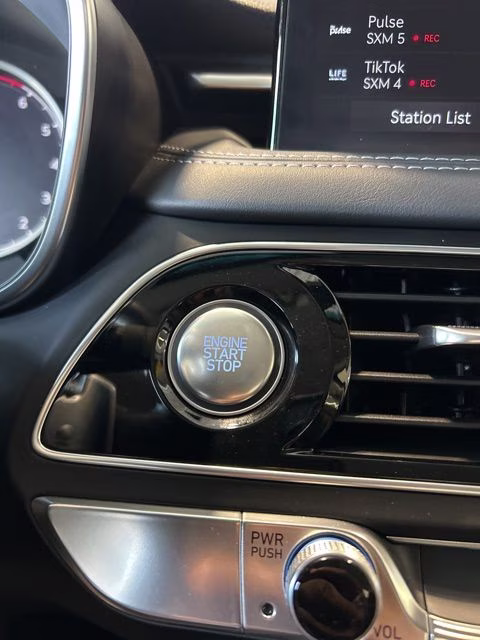 2023 Makalu Gray Genesis G70 2.0T AWD Sedan