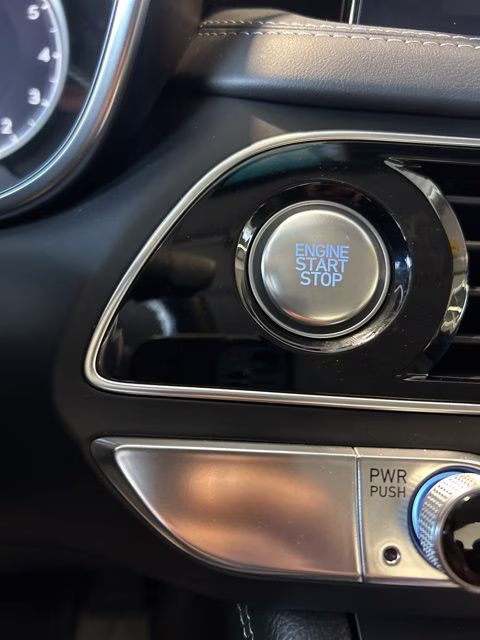 2023 Makalu Gray Genesis G70 2.0T AWD Sedan